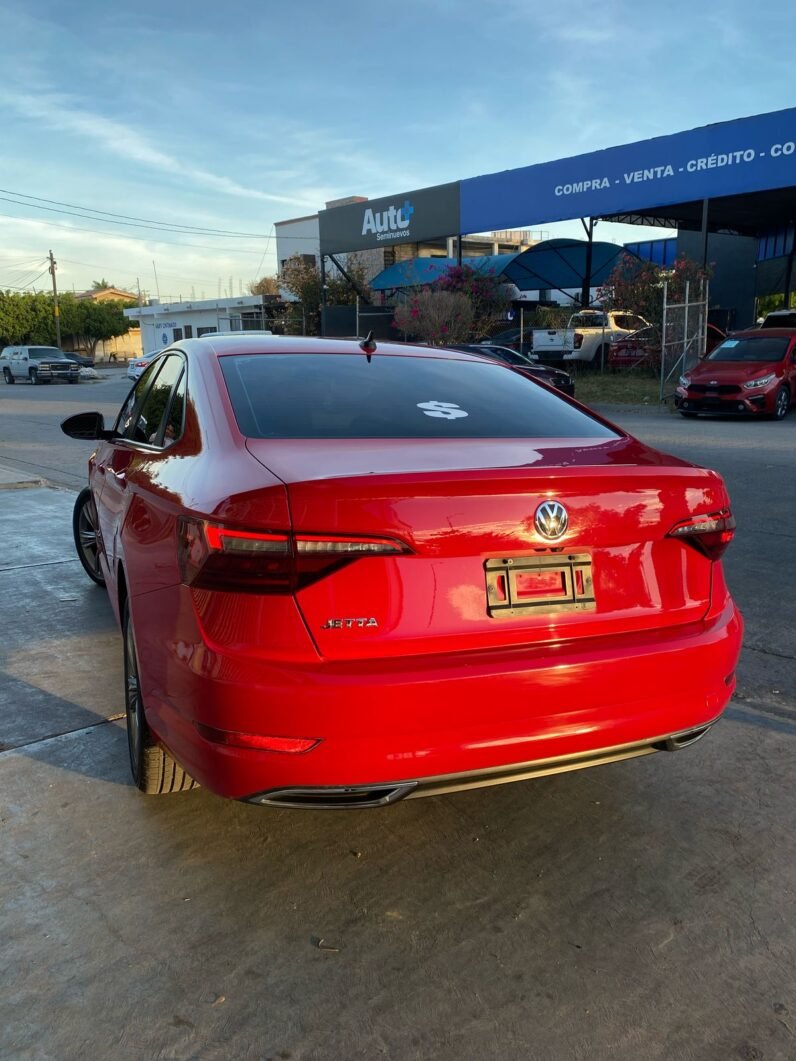 VOLKSWAGEN JETTA 2021 completo