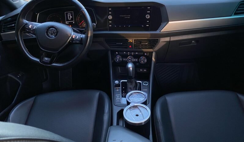 
								VOLKSWAGEN JETTA 2021 completo									