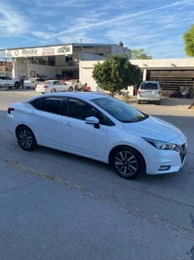 NISSAN VERSA 2020