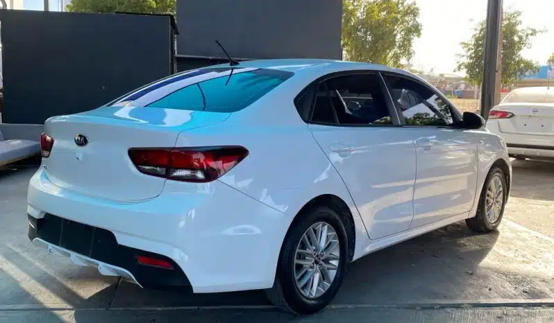 KIA RIO 2020 completo