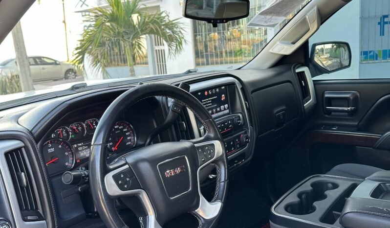 
								GMC SIERRA 2016 completo									