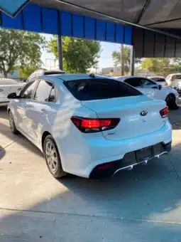 KIA RIO 2020 completo
