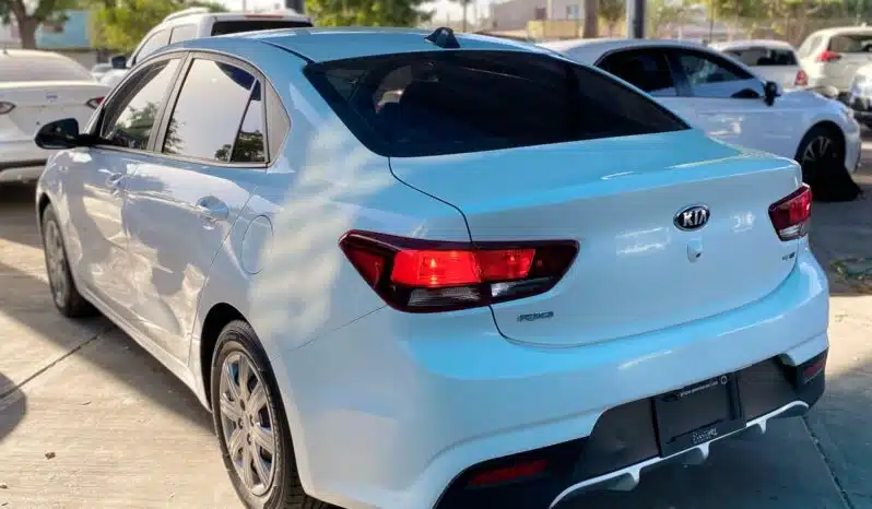 KIA RIO 2020 completo