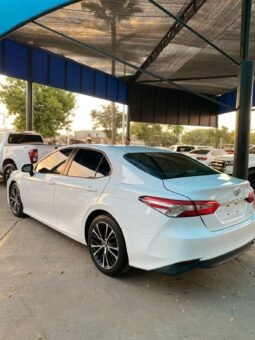 
										TOYOTA CAMRY 2020 completo									