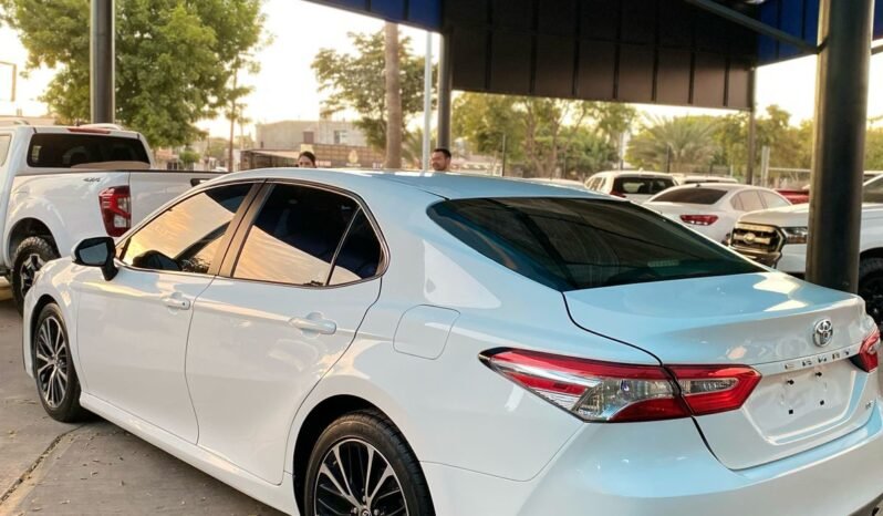 
								TOYOTA CAMRY 2020 completo									