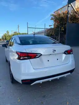 NISSAN VERSA 2020 completo