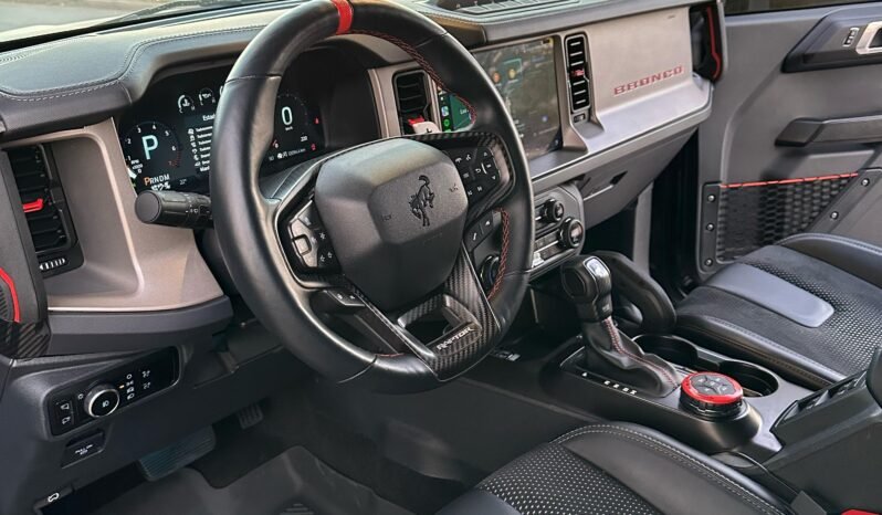 
								BRONCO RAPTOR completo									