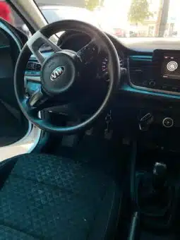 KIA RIO 2020 completo