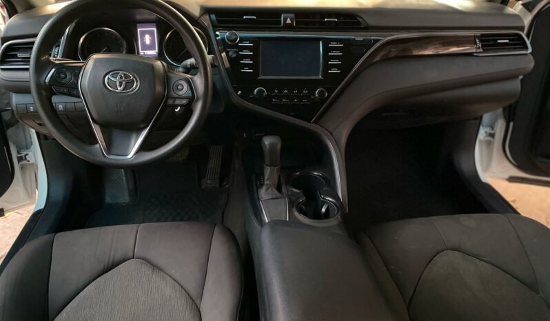 
								TOYOTA CAMRY 2020 completo									