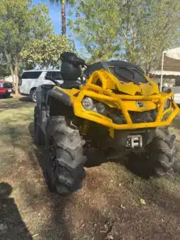 CAN AM OUTLANDER 2021 completo