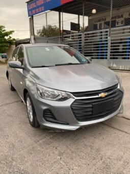 
										CHEVROLET ONIX 2023 completo									