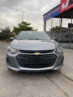 
										CHEVROLET ONIX 2023 completo									