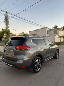 NISSAN ROGUE 2017 completo