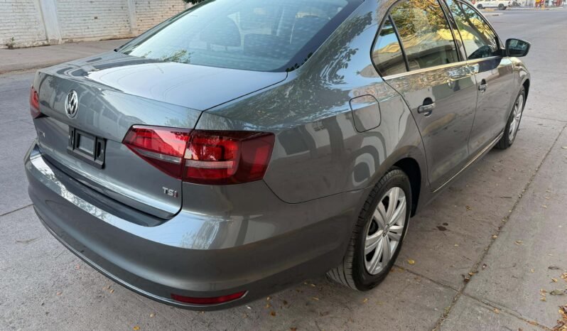 
								VOLKSWAGEN JETTA 2017 completo									