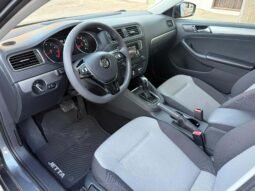 
										VOLKSWAGEN JETTA 2017 completo									