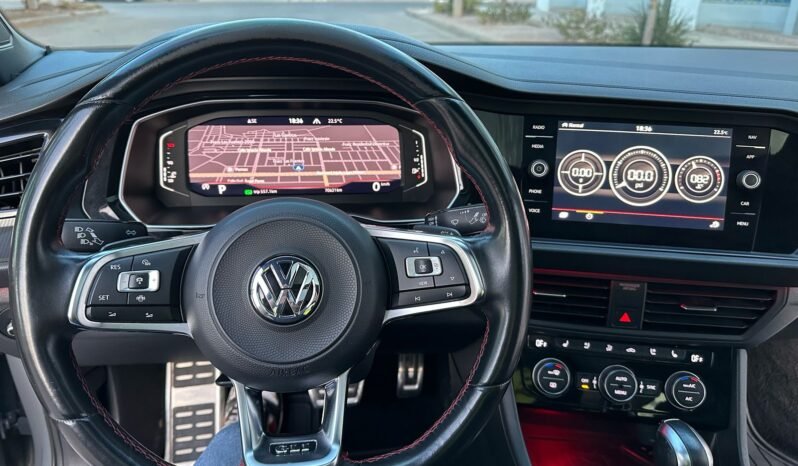 
								VOLKSWAGEN JETTA 2021 completo									