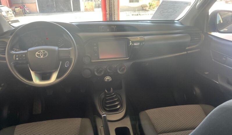 
								TOYOTA HILUX 2023 completo									