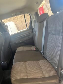
										TOYOTA HILUX 2023 completo									