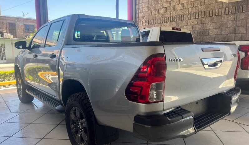
								TOYOTA HILUX 2023 completo									