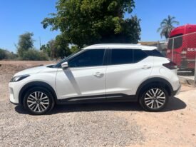 NISSAN KICKS 2024