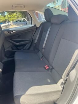 
										VOLKSWAGEN JETTA 2019 completo									