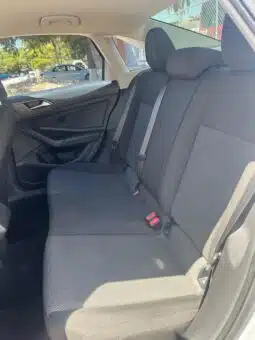 VOLKSWAGEN JETTA 2019 completo