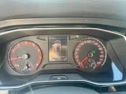 VOLKSWAGEN JETTA 2019 completo