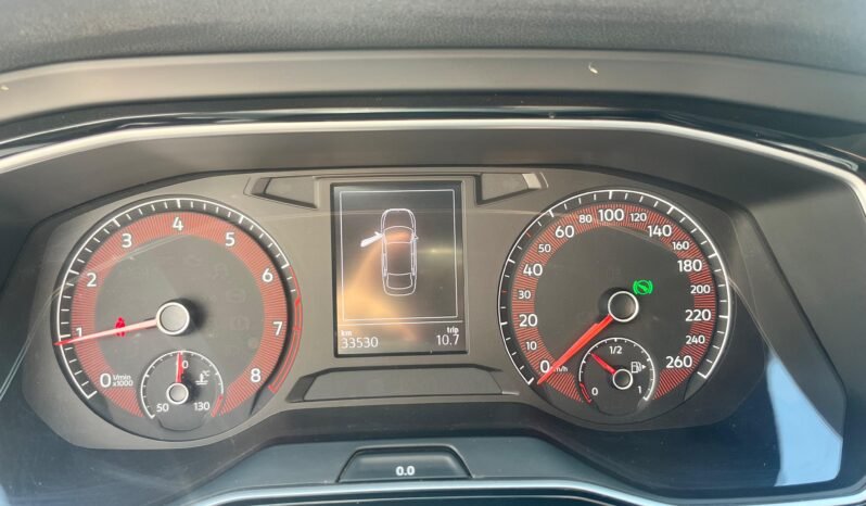 
								VOLKSWAGEN JETTA 2019 completo									