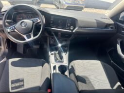 
										VOLKSWAGEN JETTA 2019 completo									