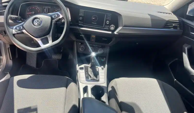 VOLKSWAGEN JETTA 2019 completo