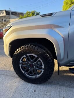 
										TOYOTA TACOMA 2024 completo									