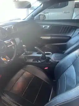FORD MUSTANG 2018 completo