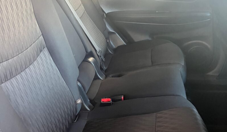 
								NISSAN ROGUE 2019 completo									