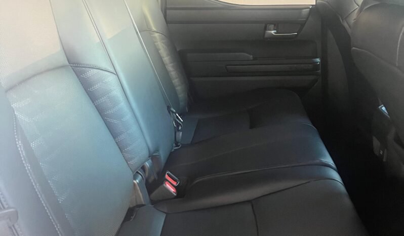 
								TOYOTA TACOMA 2024 completo									