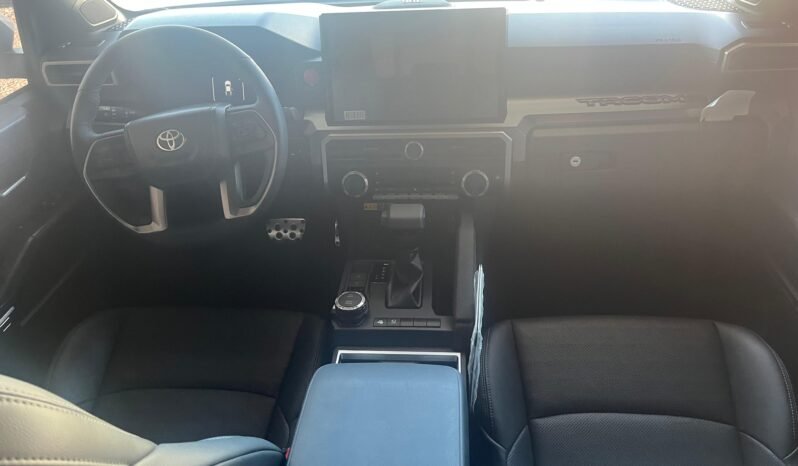 
								TOYOTA TACOMA 2024 completo									