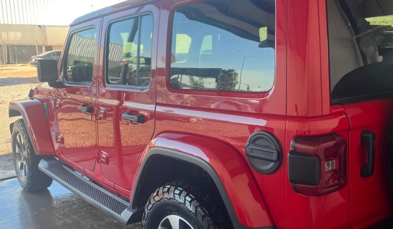 
								JEEP SAHARA 2021 completo									
