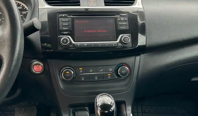 NISSAN SENTRA SV 2017 completo