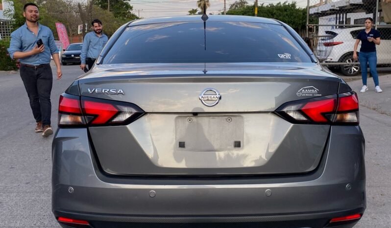 
								NISSAN VERSA 2022 completo									