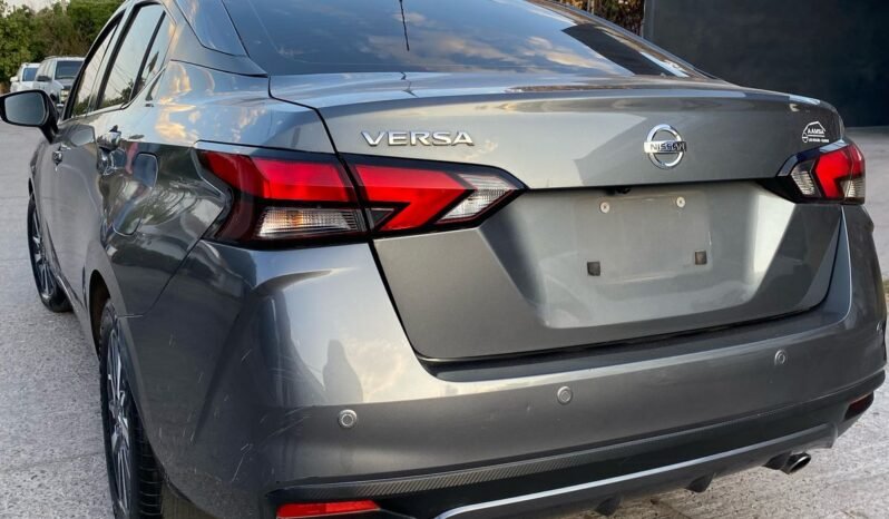 
								NISSAN VERSA 2022 completo									