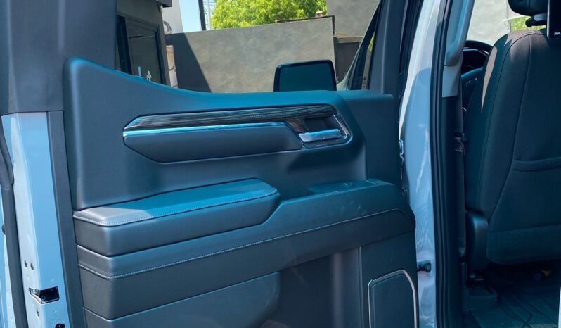 
								CHEVROLET CHEYENNE 2024 completo									