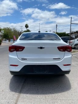 
										CHEVROLET ONIX 2023 completo									