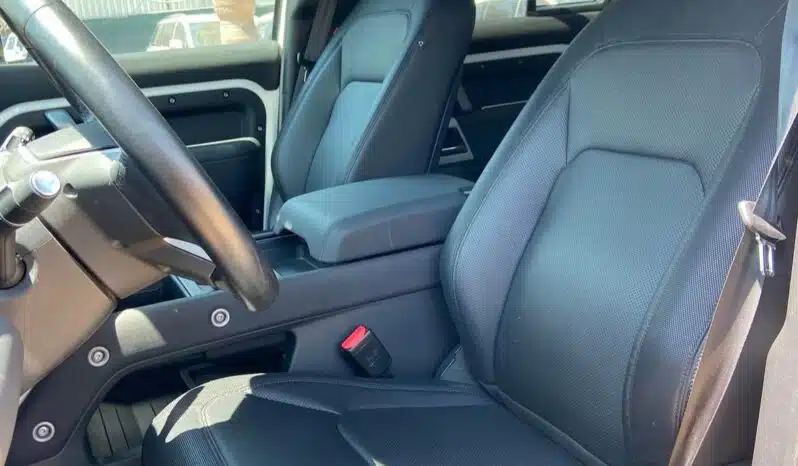 LAND ROVER DEFENDER 2023 completo