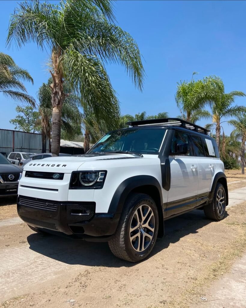 LAND ROVER DEFENDER 2023
