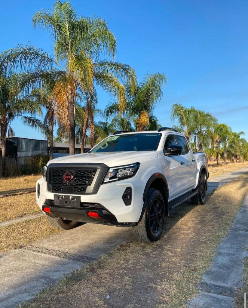 NISSAN FRONTIER 2023