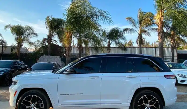 JEEP CHEROKEE 2022 completo