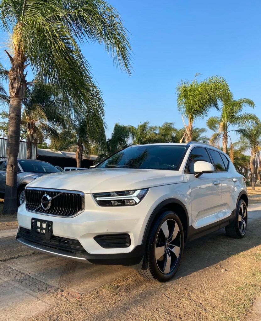 VOLVO XC 40 2022