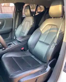 VOLVO XC 40 2022 completo