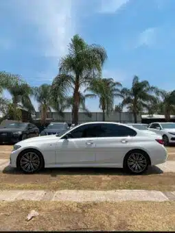 BMW 320I 2022 completo