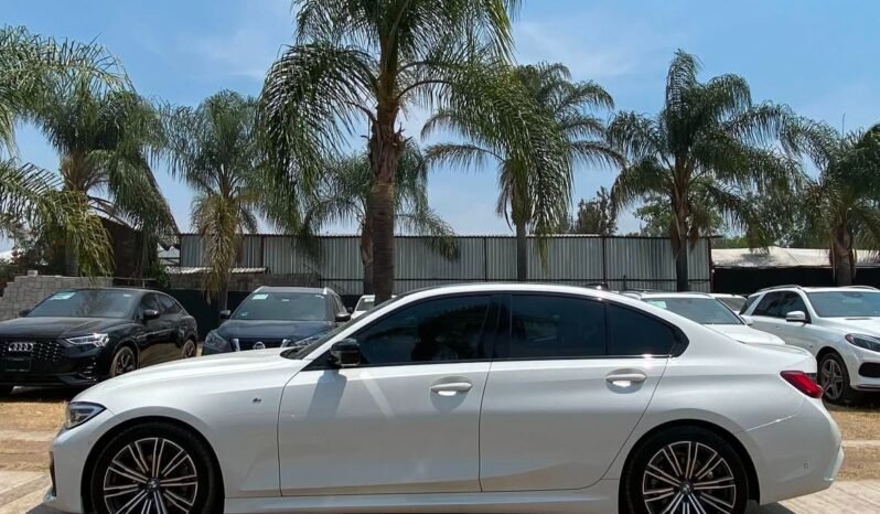 
								BMW 320I 2022 completo									