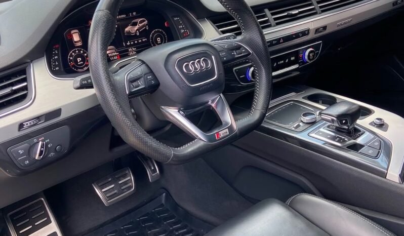 
								AUDI Q7 2017 completo									